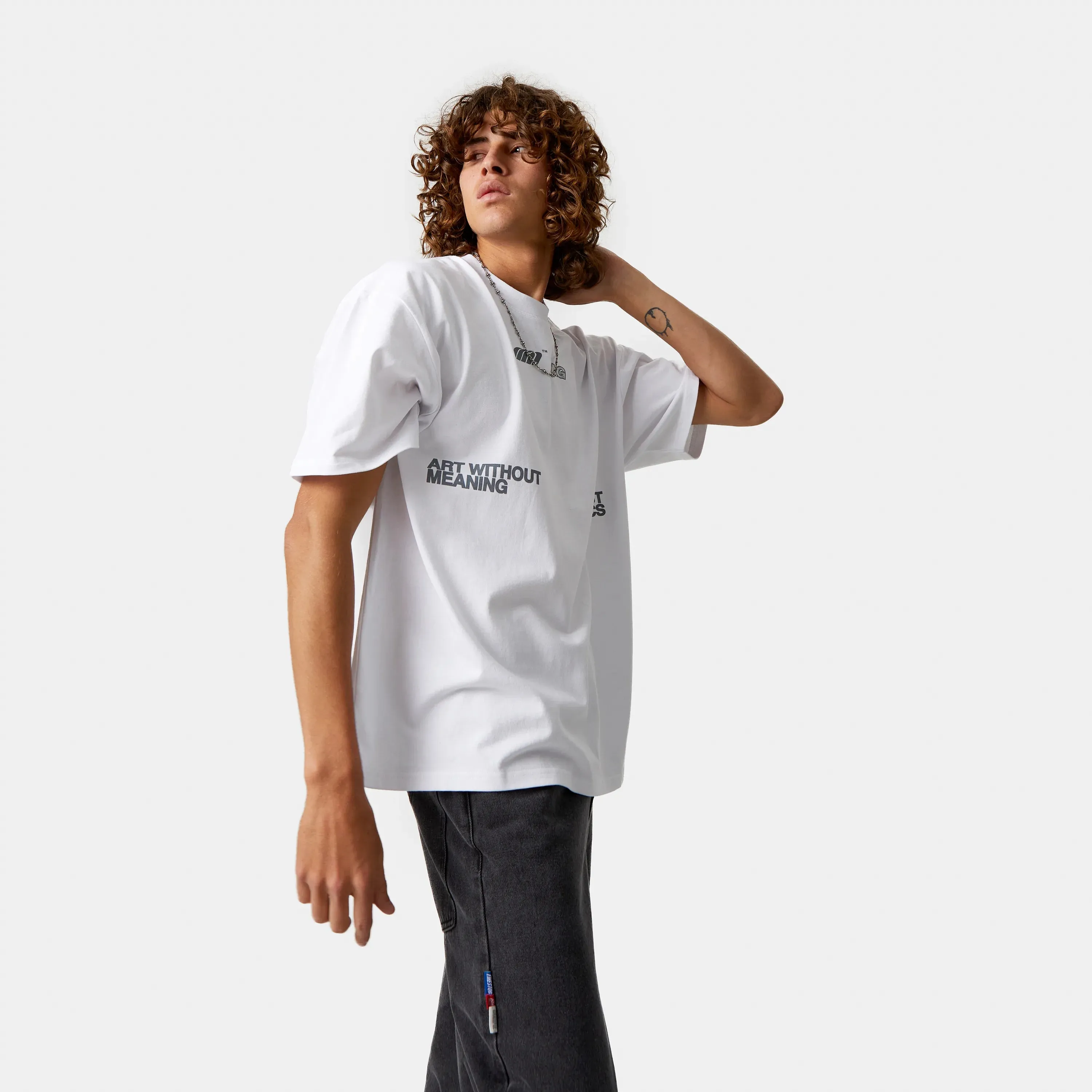 Closing Pearl Oversized Tee