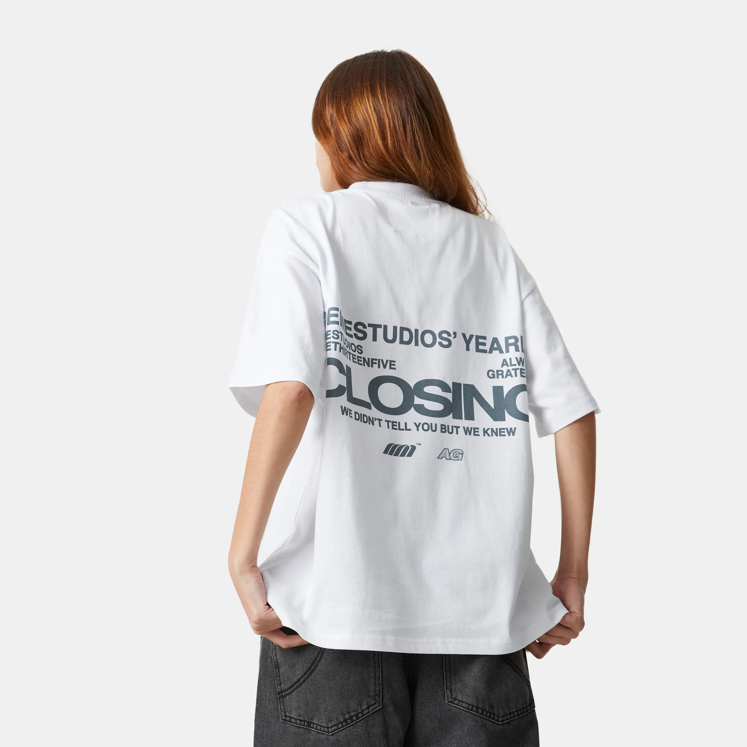 Closing Pearl Oversized Tee