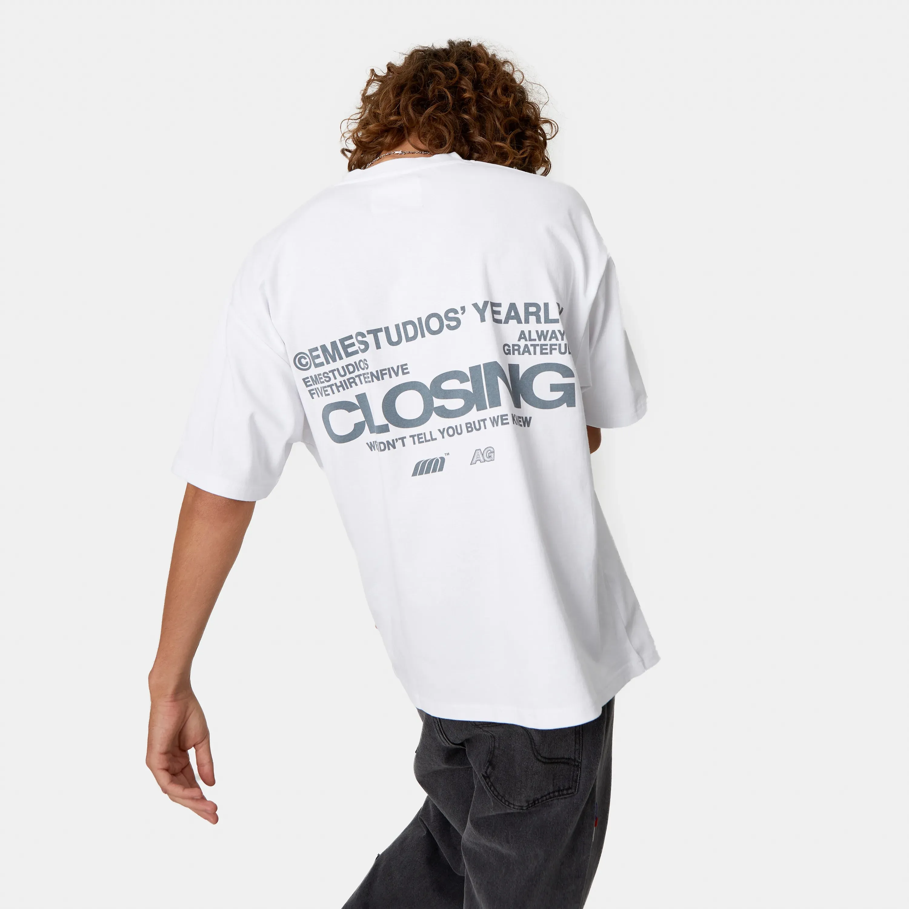 Closing Pearl Oversized Tee