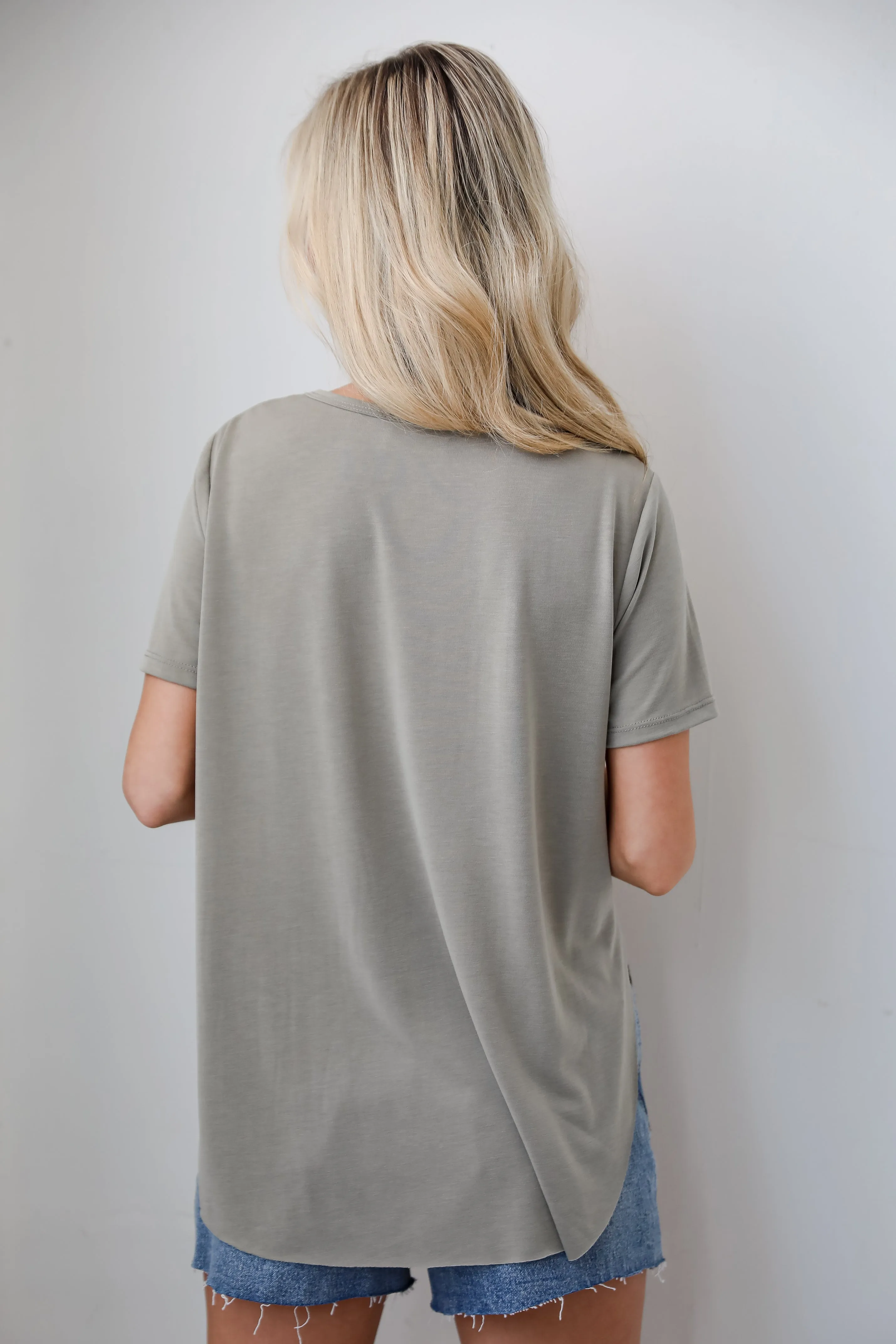 FINAL SALE - Sarah Everyday Pocket Tee