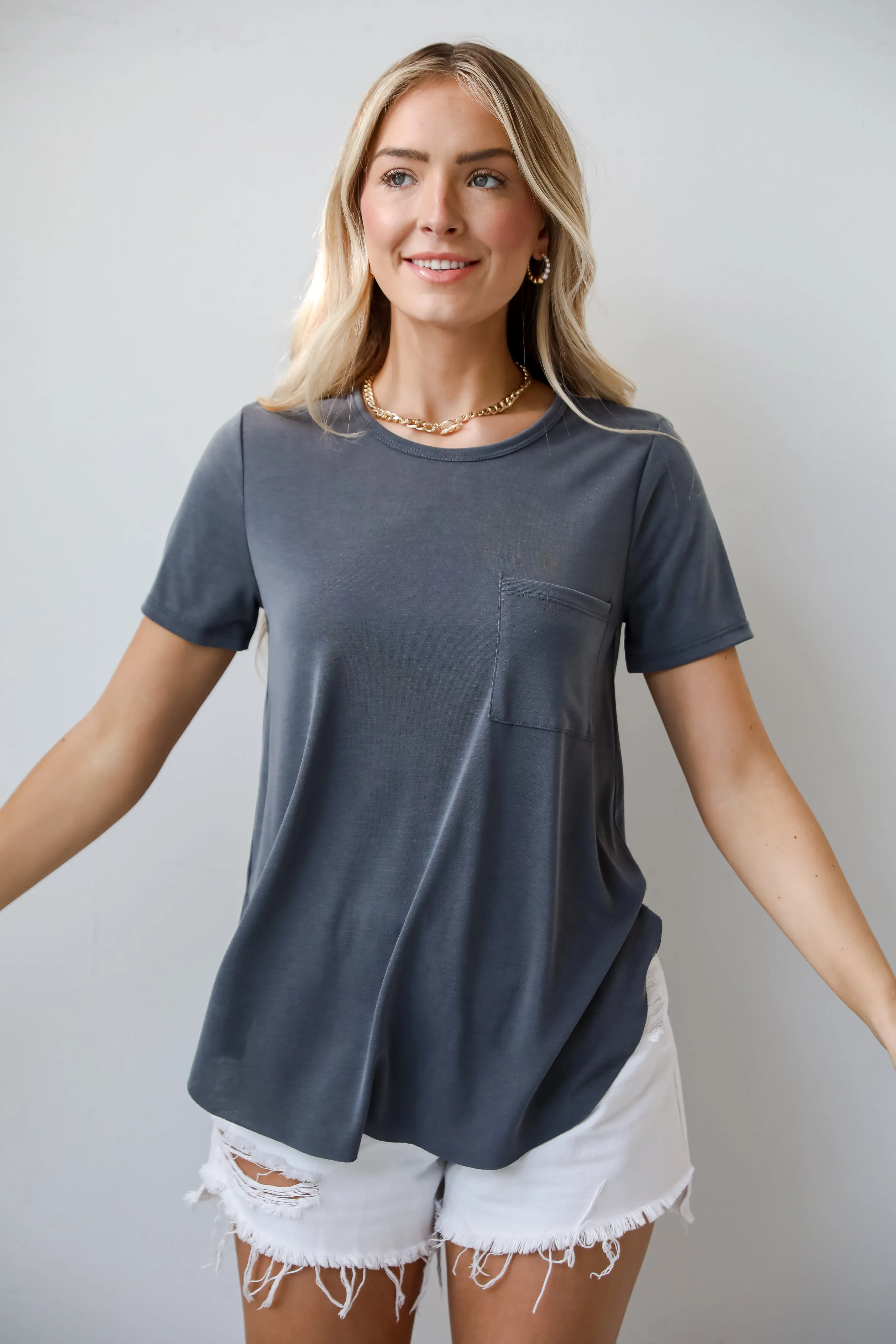 FINAL SALE - Sarah Everyday Pocket Tee
