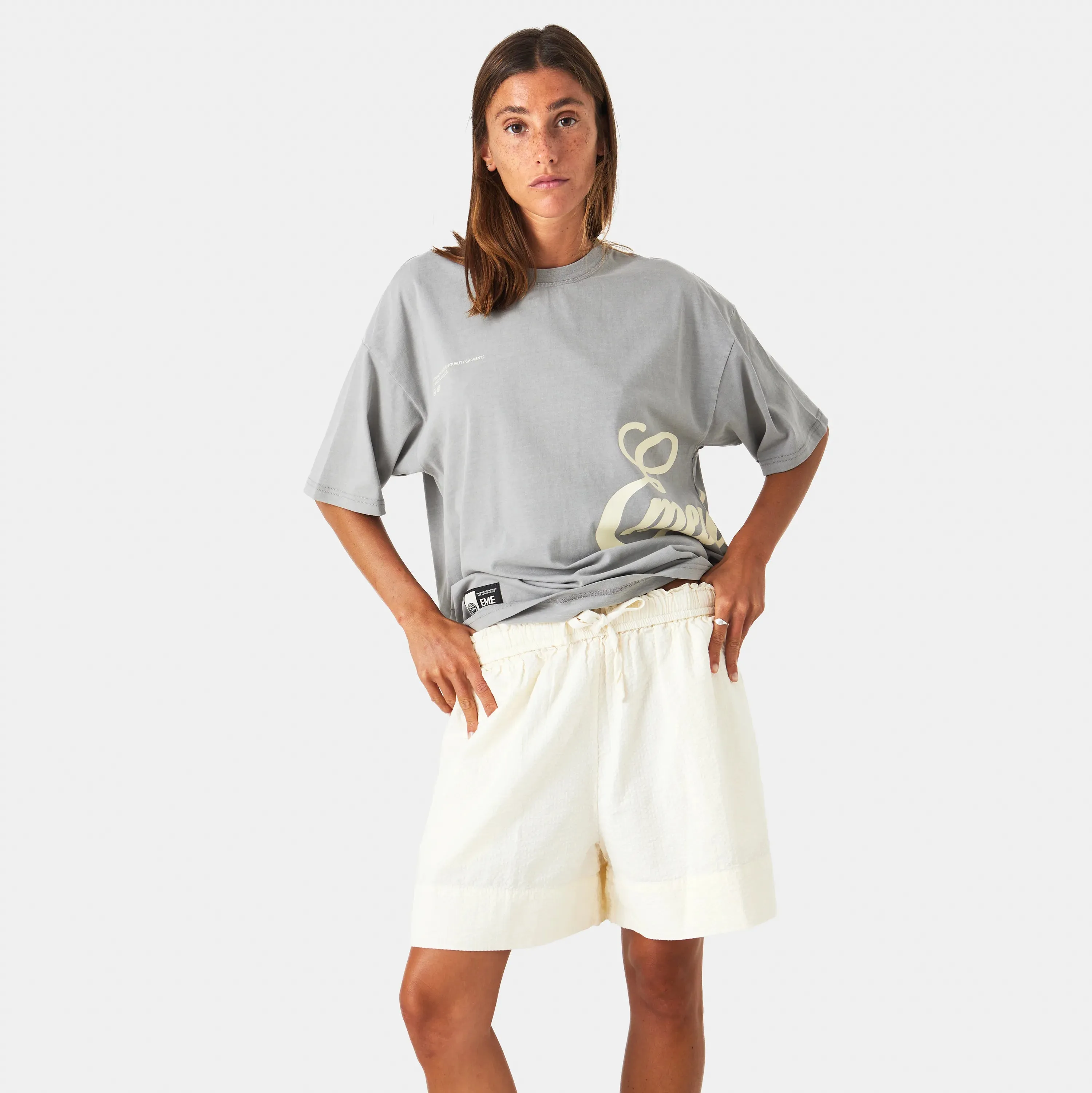 Side Hug Pebble Oversized Tee